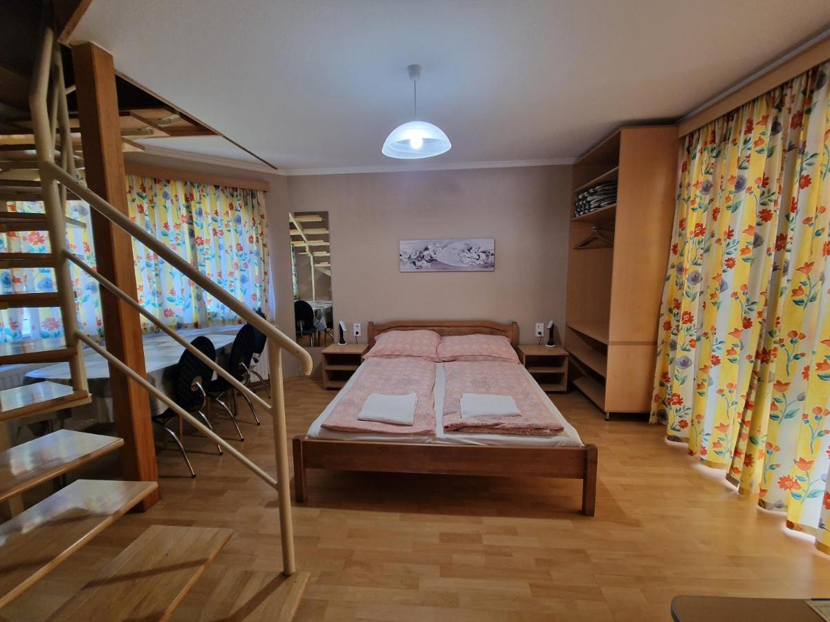 Villa Letícia Siófok Exterior foto